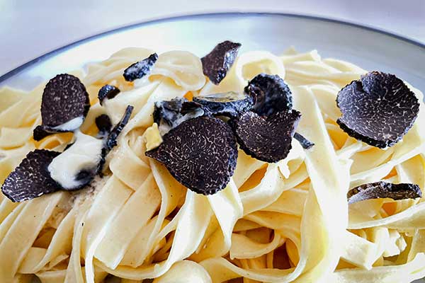 pâtes à la truffe italienne